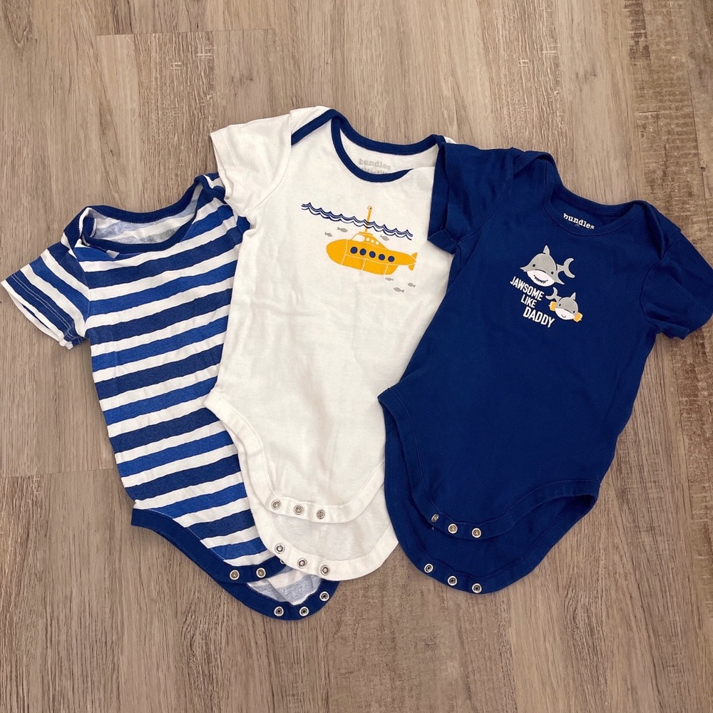 Boys short sleeve onesies - 18 to 24 months
